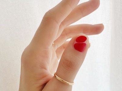 Timeless red: 20 nail art για να βάψεις τα νύχια σου με το διαχρονικά κλασικό κόκκινο