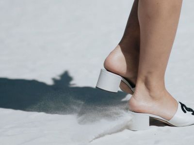 Ναι, η πιο γνωστή κρέμα για μωρά μπορεί να σώσει τις σκασμένες φτέρνες σου