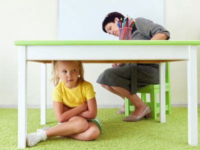 Όταν το παιδί δε συμπαθεί τον νέο του δάσκαλο - Τι να κάνετε