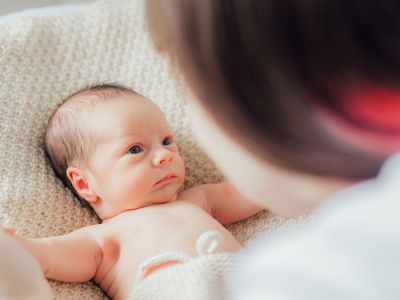 Μπορεί εσύ να μην βλέπεις την τελειότητα αλλά την βλέπει το μωρό σου
