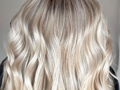 Πλατινέ ξανθό: 4 tips για να έχεις πάντα λαμπερό χρώμα σαν να βγήκες μόλις από το κομμωτήριο