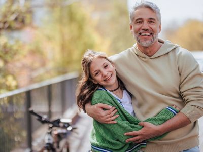 Πώς μπορεί ένας μπαμπάς να βοηθήσει την κόρη του όταν έχει ανασφάλειες