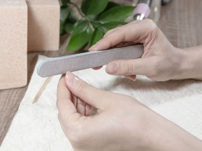 Αδύναμα νύχια: Οι αιτίες και ο τρόπος να τα δυναμώσετε