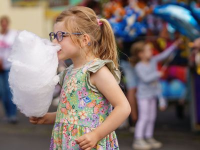 Πώς να βοηθήσω το παιδί μου να κοινωνικοποιηθεί;