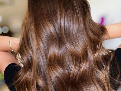 Dry shampoo: 4 tips για να το χρησιμοποιείς σωστά + 4 προϊόντα