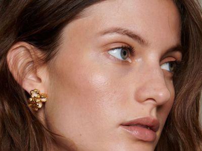 Contouring με πιρούνι: Το νέο κόλπο του TikTok "δουλεύει" τέλεια