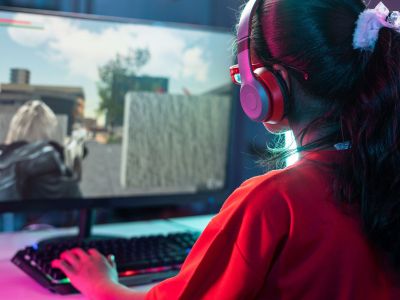 Κάνουν καλό τα video games στον εγκέφαλο των παιδιών; Νέα έρευνα λέει «ναι»