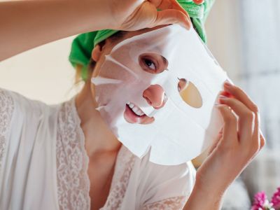Ομορφιά για μαμάδες: DIY υφασμάτινες μάσκες προσώπου για λαμπερή επιδερμίδα