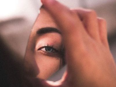 Social media, φίλτρα και ομορφιά: Μπορούμε, τελικά, να ανατρέψουμε τη ζημιά που έχει γίνει;