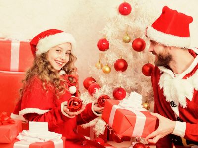 Πρωτότυπες χριστουγεννιάτικες ευχές για τον μπαμπά