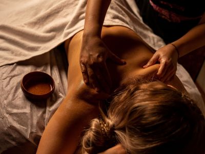 Μασάζ γονιμότητας - Μπορεί να βοηθήσει μια γυναίκα να μείνει έγκυος;