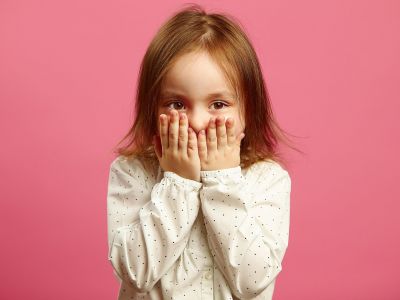 Βρομόλογα και παιδί: Τι πρέπει να κάνουν οι γονείς