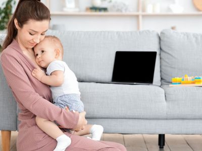 «Όχι, θέλω μόνο τη μαμά» - Πώς θα «ξεκολλήσει» από πάνω σας