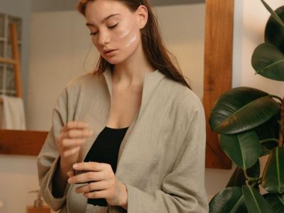 7 φυσικά υλικά θα εξαφανίσεις σημάδια και ουλές στην επιδερμίδα