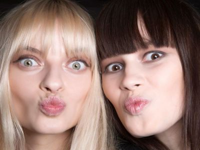 10 καφέ μολύβια ματιών για σένα που δεν θες το «σκληρό» μαύρο