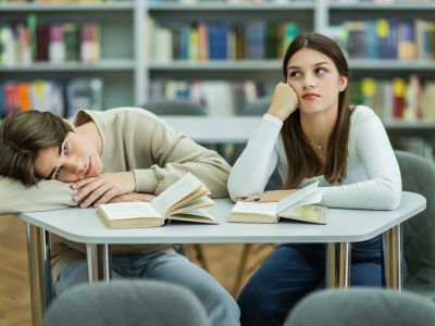 Πώς να βοηθήσετε το έφηβο παιδί σας όταν δεν έχει φιλοδοξίες