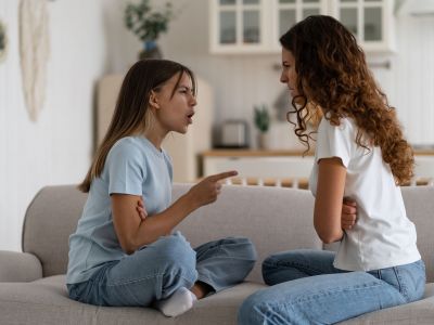 Πώς να διαχειριστείτε τον χειριστικό έφηβο