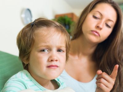 Μήπως απειλείτε συχνά το παιδί σας;