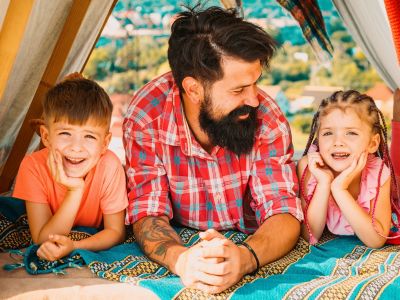 Πέντε ουσιαστικά πράγματα που θέλουν τα παιδιά από τον μπαμπά τους