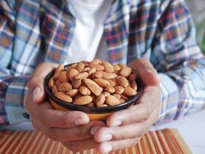 Ανδρική γονιμότητα: Οι ξηροί καρποί βελτιώνουν την ποιότητα του σπέρματος - Μύθος ή αλήθεια;