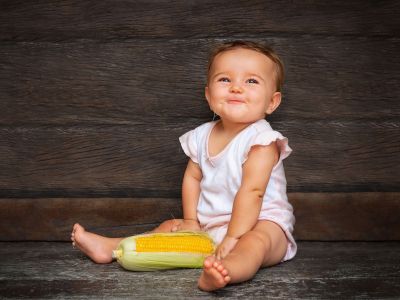 Καλαμπόκι για μωρά: Οφέλη για την υγεία και έξτρα συμβουλές για γονείς