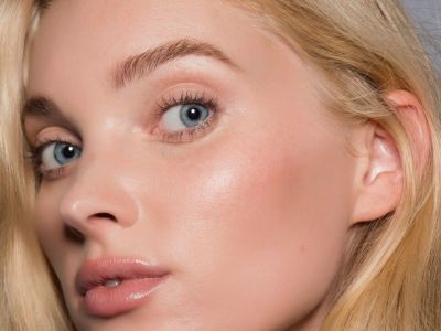 The spring glam: 10 highlighters για κομψή λάμψη στο μακιγιάζ