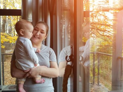 Η αδερφή μου ήταν η παρένθετη μητέρα του παιδιού μου