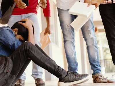 Γιατί αυξάνονται τα περιστατικά βίας μεταξύ των ανηλίκων;