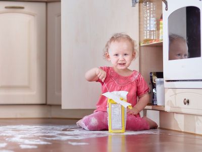 Δουλειές στο σπίτι, ομαδική εργασία: Συνήθειες που μεγαλώνουν υπεύθυνα παιδιά