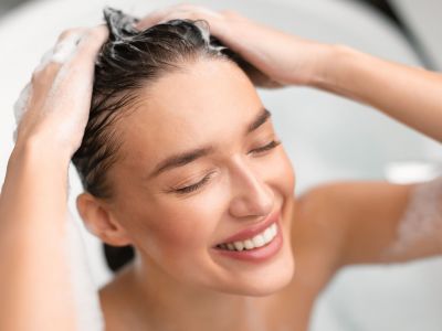 Ομορφιά για μαμάδες: Πόσο συχνά πρέπει να λούζετε τα μαλλιά σας