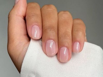 10 ιδέες για το πιο minimal chic μανικιούρ της άνοιξης