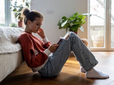 Ο ρόλος της πανδημίας στην αύξηση της κατάθλιψης στα κορίτσια