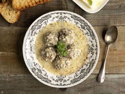 Παραδοσιακή συνταγή για γιουβαρλάκια αυγολέμονο