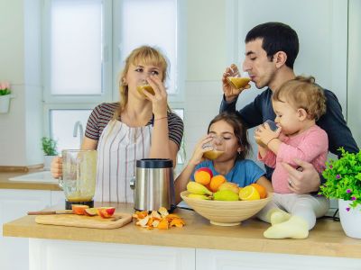 Tips να φτιάχνετε υγιεινά smoothies για τα παιδιά