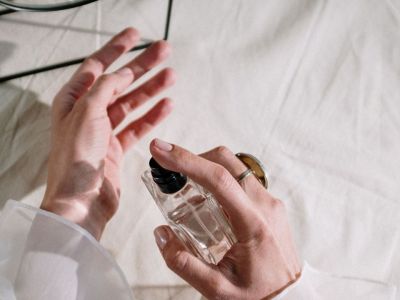 8 αρώματα που μυρίζουν λες και βγήκες μόλις από το ντουζ