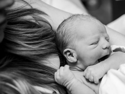 Μαμά, απόλαυσε την πληρότητα χαράς που σου δίνει το παιδί σου