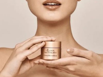 To μυστικό της νεότητας βρίσκεται στα κύτταρά μας και η VALMONT το αποκωδικοποιεί από το 1985