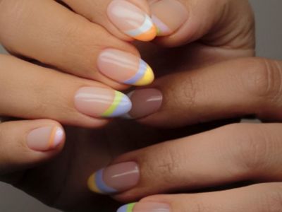 Τα «Colourful nails» θα γεμίσουν με χρώμα τα καλοκαιρινά looks σου