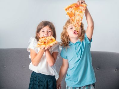 Πίτσα για πρωινό ή δημητριακά; Τι να φάνε τα παιδιά σας;