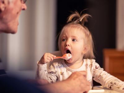 Η συνταγή για να φάνε τα παιδιά σας (ξανά) το γιαούρτι
