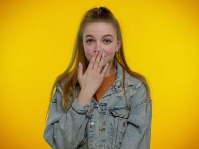 Ψέματα εφήβων: Πώς πρέπει να αντιδρούν οι γονείς