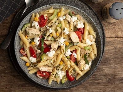 Πένες με κοτόπουλο και τυρί cottage