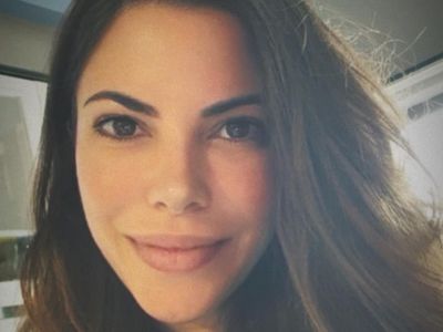 Αντελίνα Βαρθακούρη: Συνταγή για το ελαφρύ και καλοκαιρινό wrap που έφτιαξε για την οικογένειά της