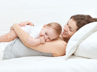 Οδηγός επιβίωσης για νέες μαμάδες:  Τι να περιμένετε στις πρώτες 30 μέρες