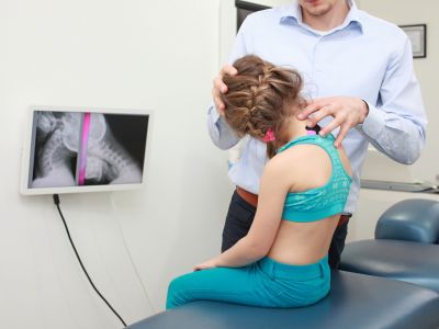 Προληπτικός έλεγχος μυοσκελετικού στα παιδιά: Πότε, γιατί και από ποιόν;