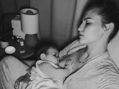 Ωδή στις θηλάζουσες μαμάδες