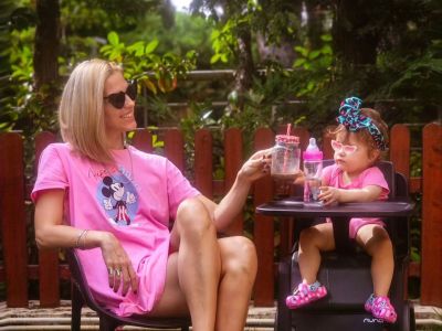 Μαντώ Γαστεράτου: Η κόρη της φορά το πιο cute fall outfit που θα λατρέψει κάθε κοριτσομαμά