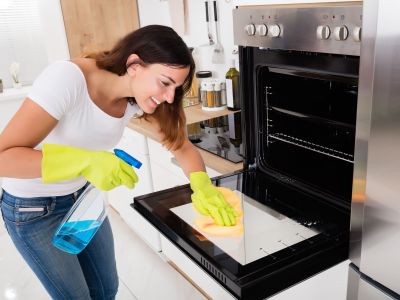 Πώς με μια ταμπλέτα πλυντηρίου θα καθαρίσετε τον φούρνο - Εντυπωσιακό αποτέλεσμα