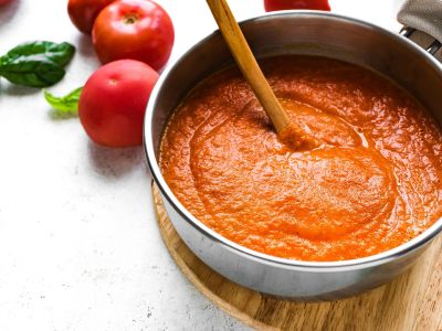 Το tip της μαμάς: Έξυπνοι τρόποι να δένει η σάλτσα