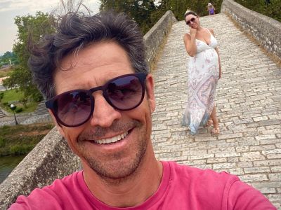 Ο Απόστολος Ρουβάς παντρεύτηκε και αυτές είναι οι δύο φώτο που δημοσίευσε με τον γιο του